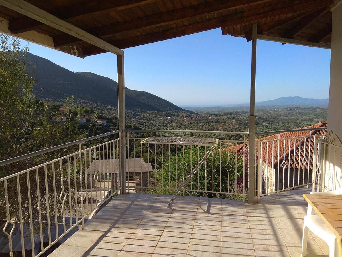 Appartamento Vintage House With A Fantastic View Mavrommátion Esterno foto